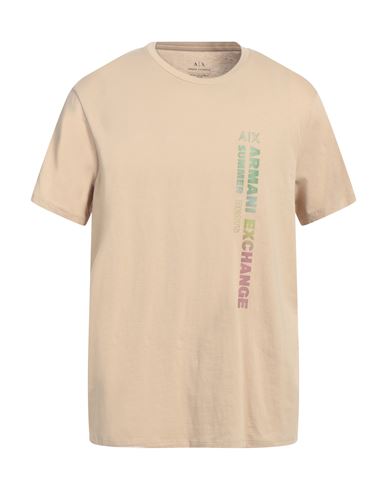Man T-shirt Sand