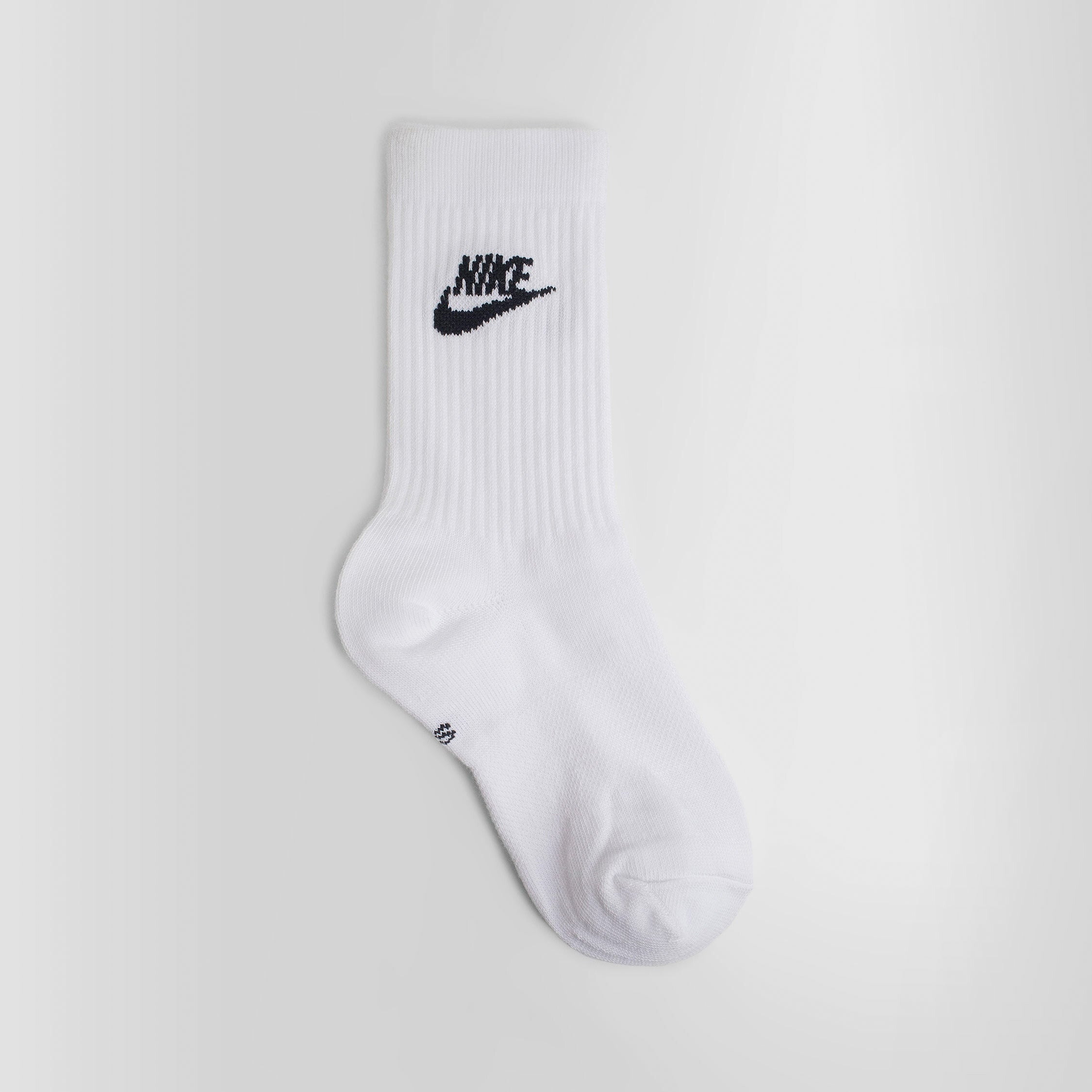 MAN WHITE SOCKS