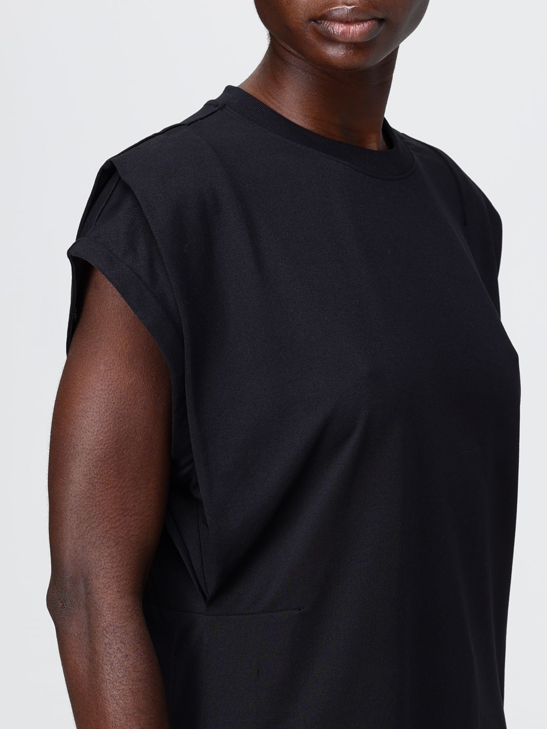 T-Shirt Woman color Black