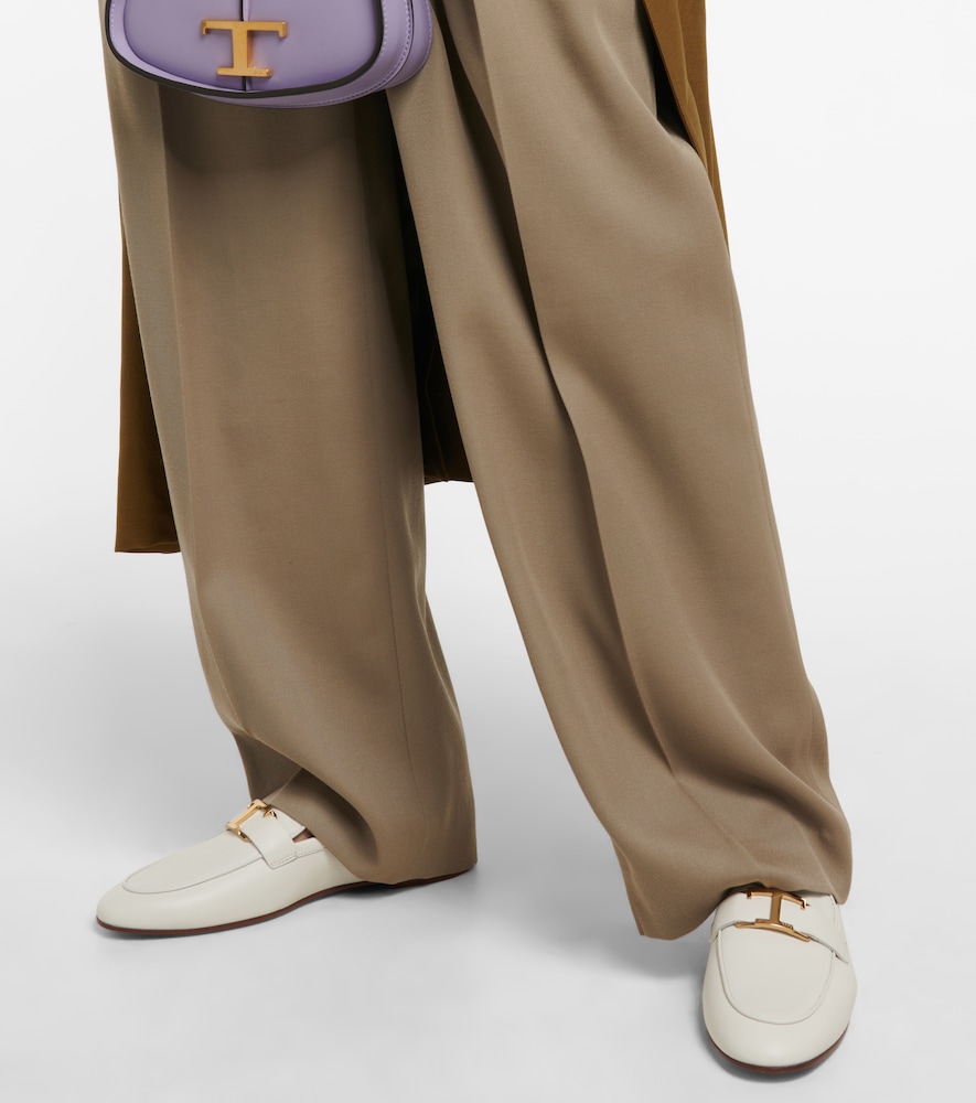 T Timeless leather loafers