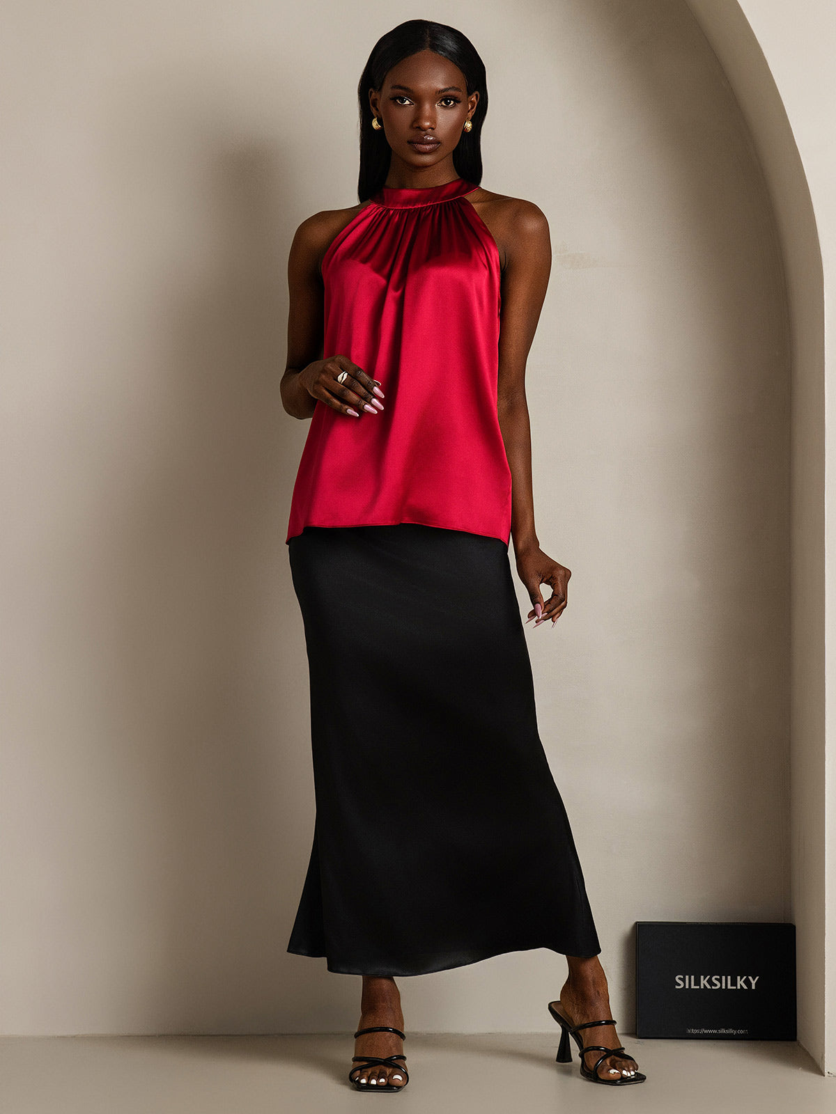19Momme Silk Sleeveless Halter Neck Women's Top