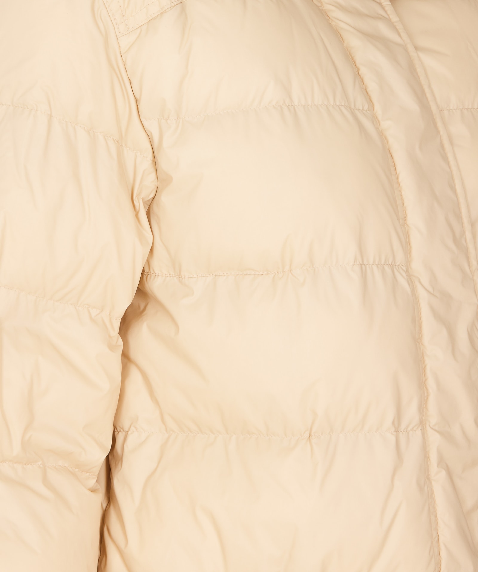 Zip-fastening padded coat