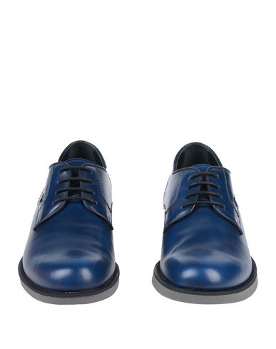 Man Lace