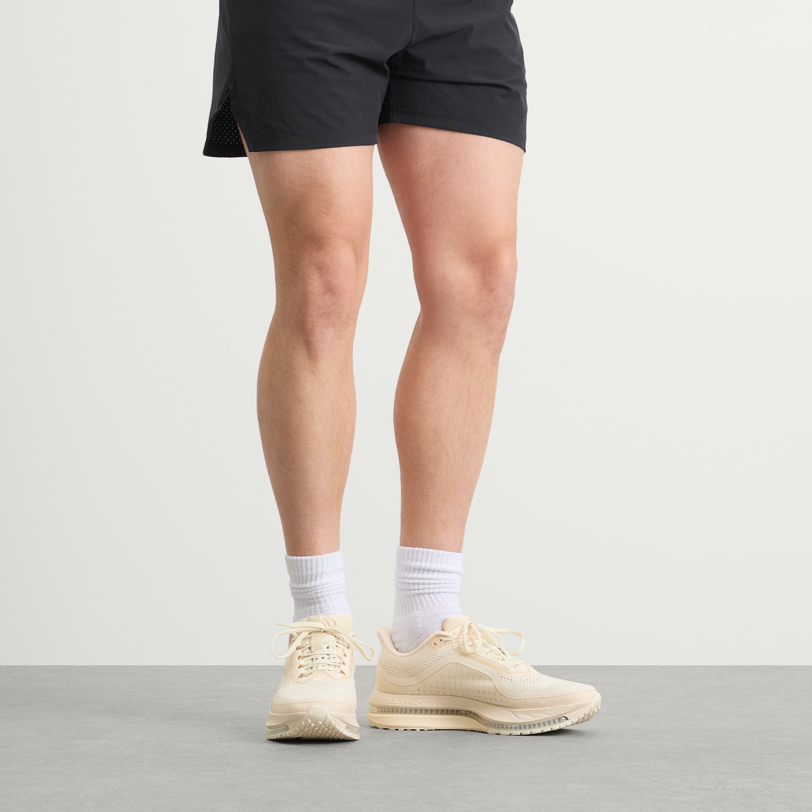 Pegasus Premium Sp Sneaker in Natural/Mushroom/Black