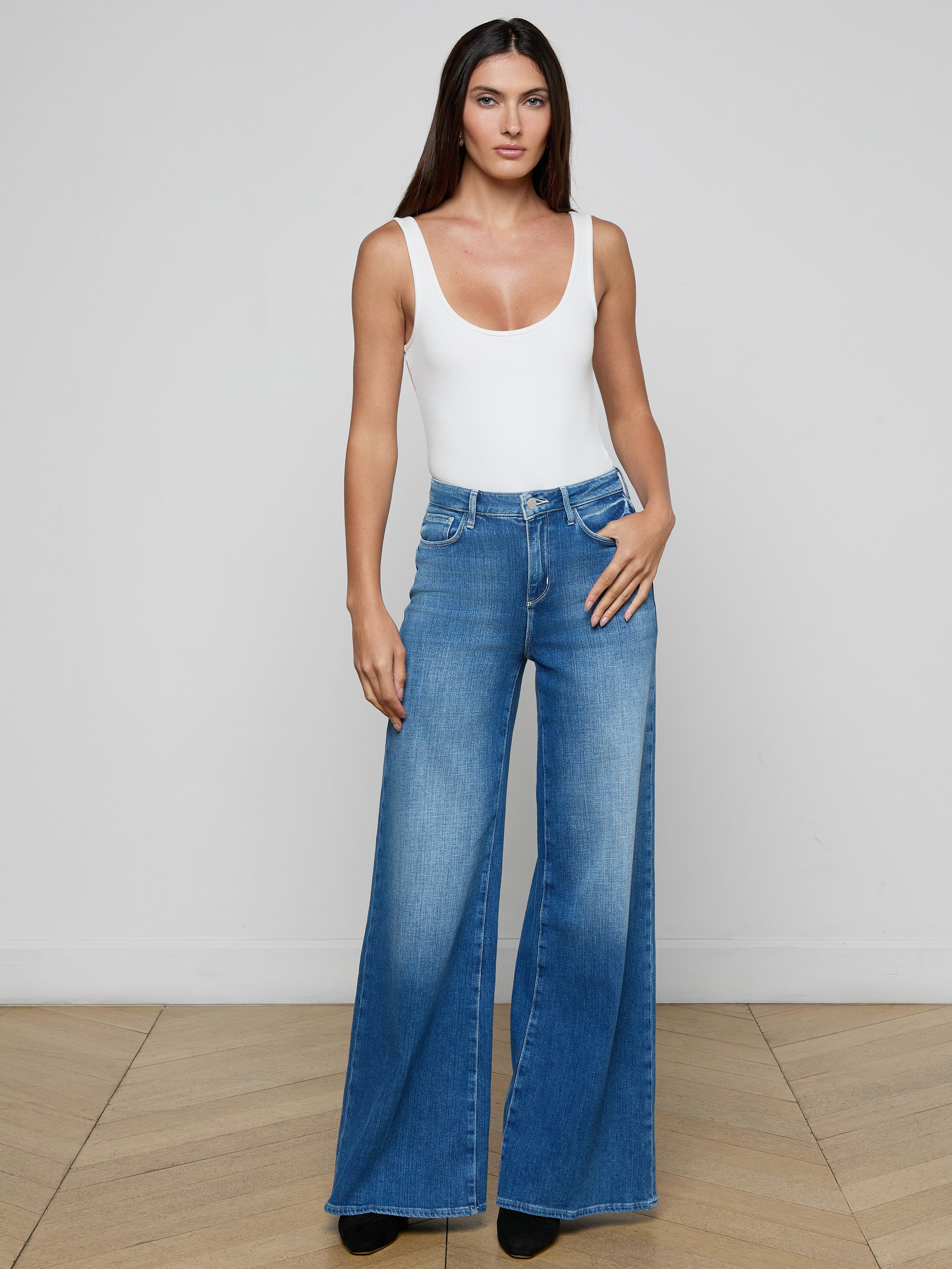 Quincy Wide-Leg Jean In Castro