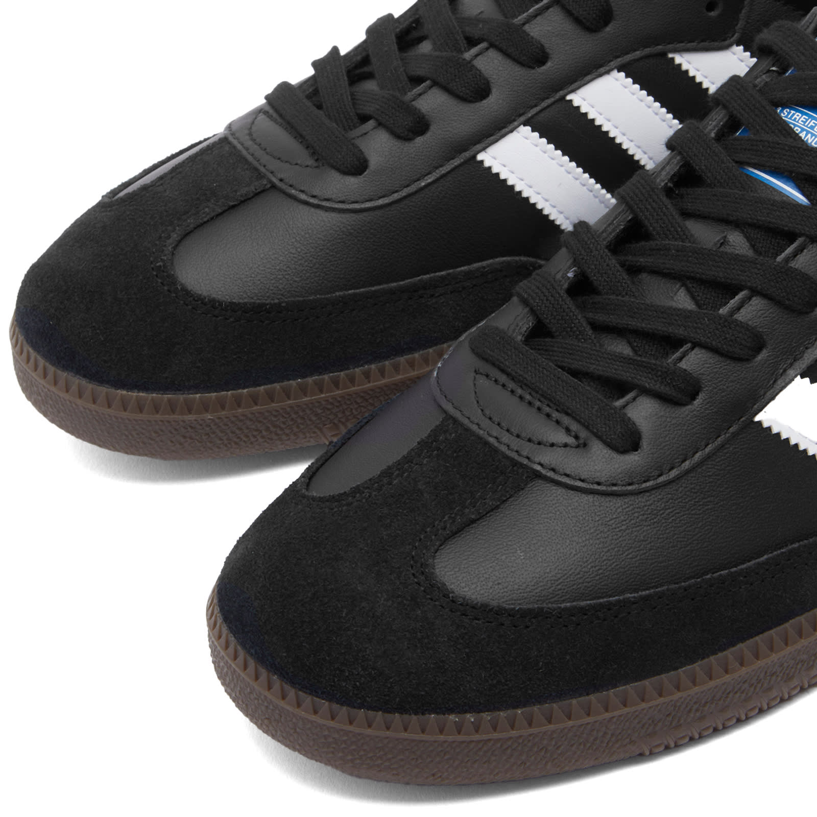 MAN BLACK SNEAKERS