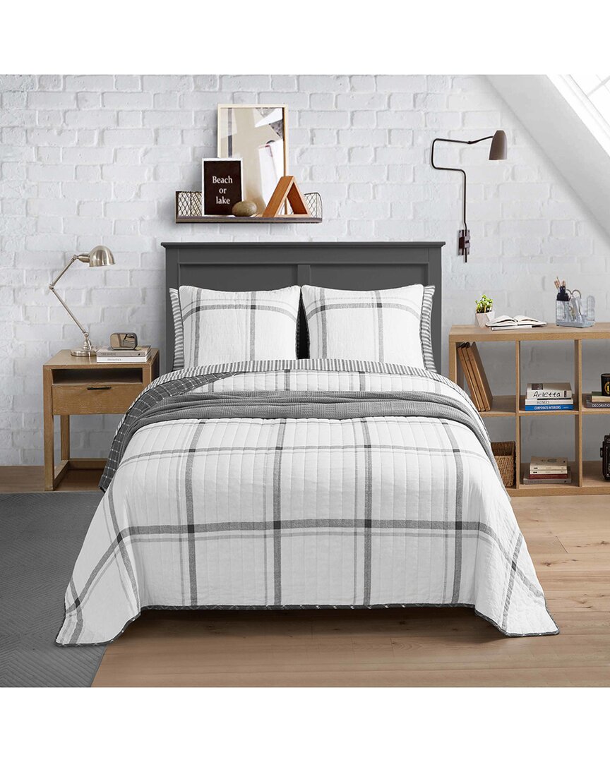 Fleetville of Cotton Reversible Quilt Set