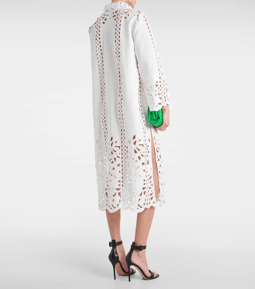Floral trellis guipure lace-trimmed tunic