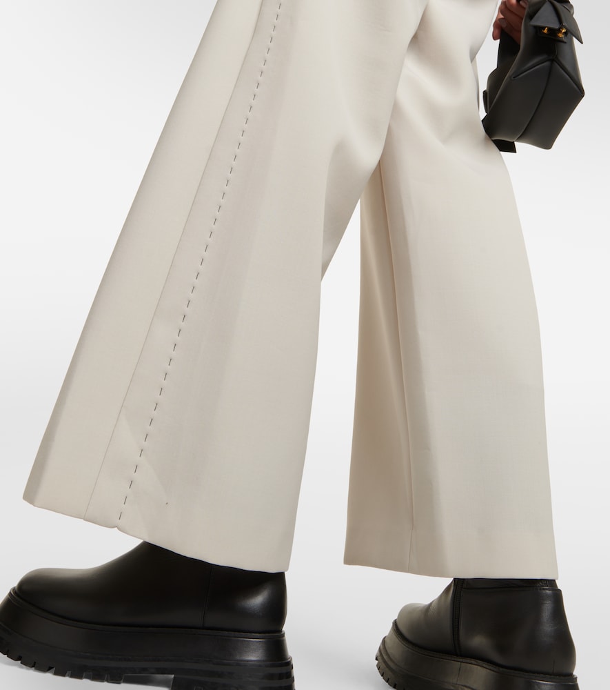 Wide-leg pants