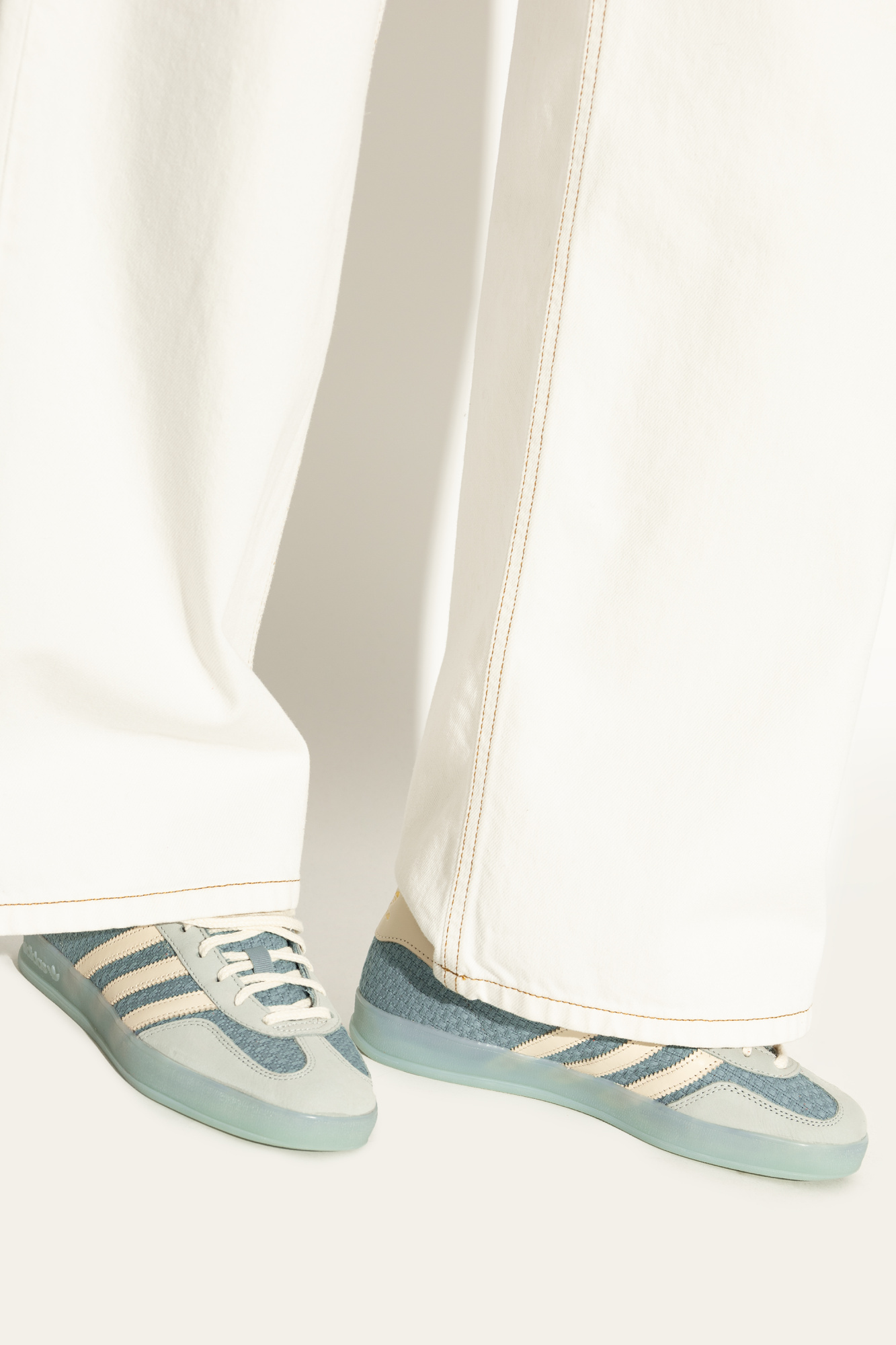 Sports Shoes "Gazelle Indoor", Women's, Light Blue