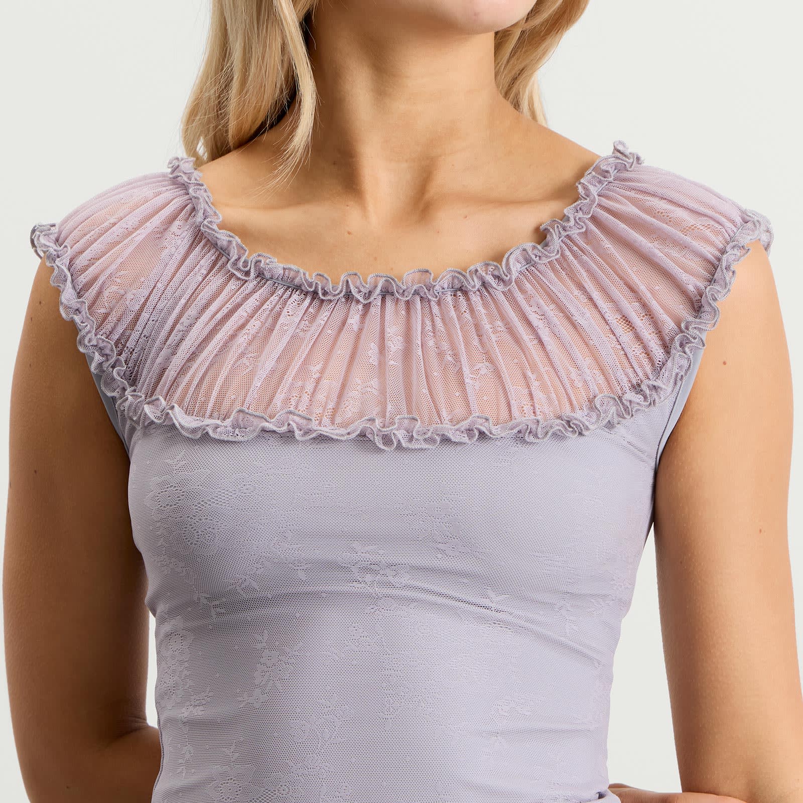 Women's Ruffled Halo Top Wisteria