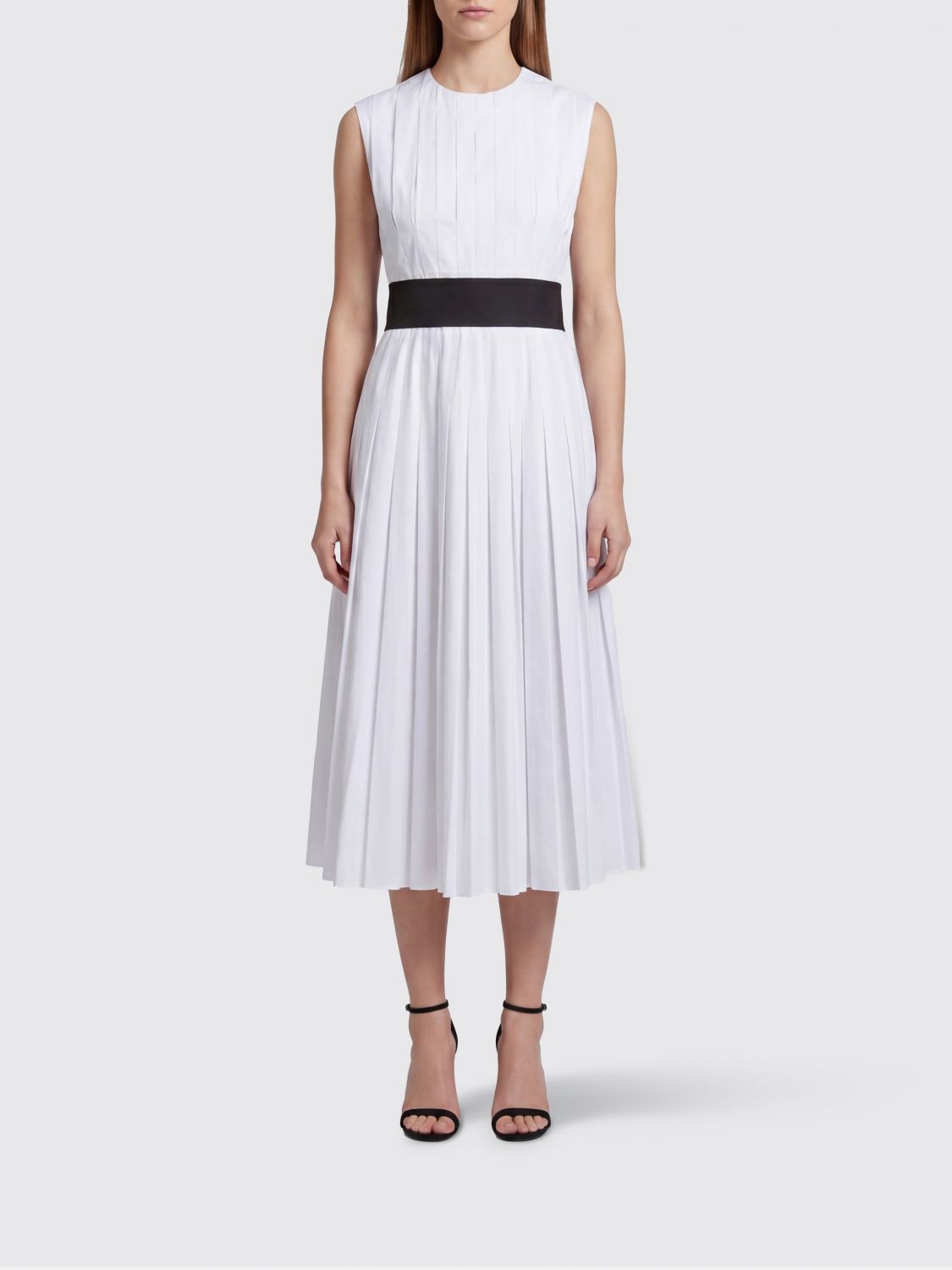 Dress Woman color White