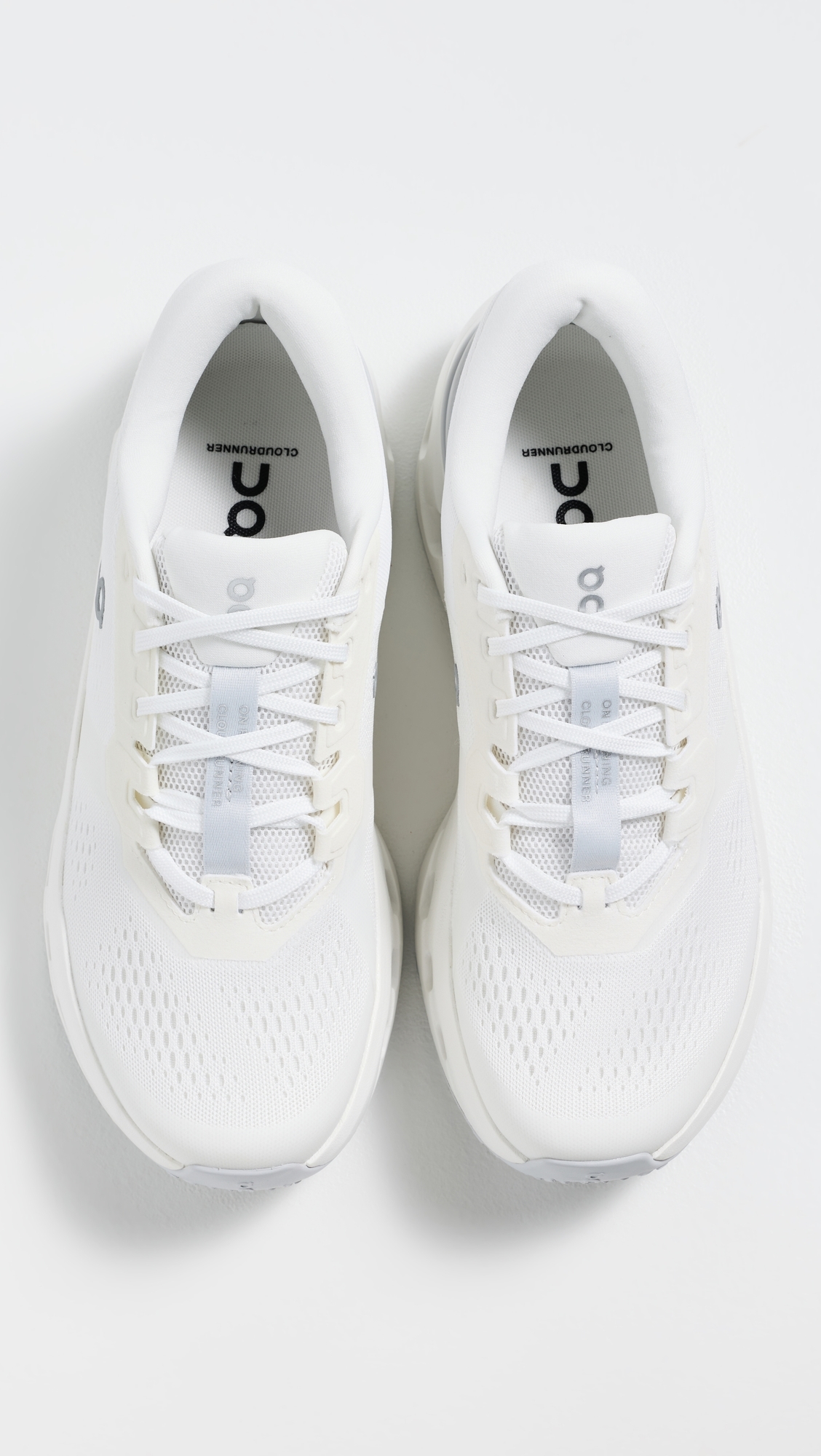 Cloudrunner 3 Sneakers White Ivory