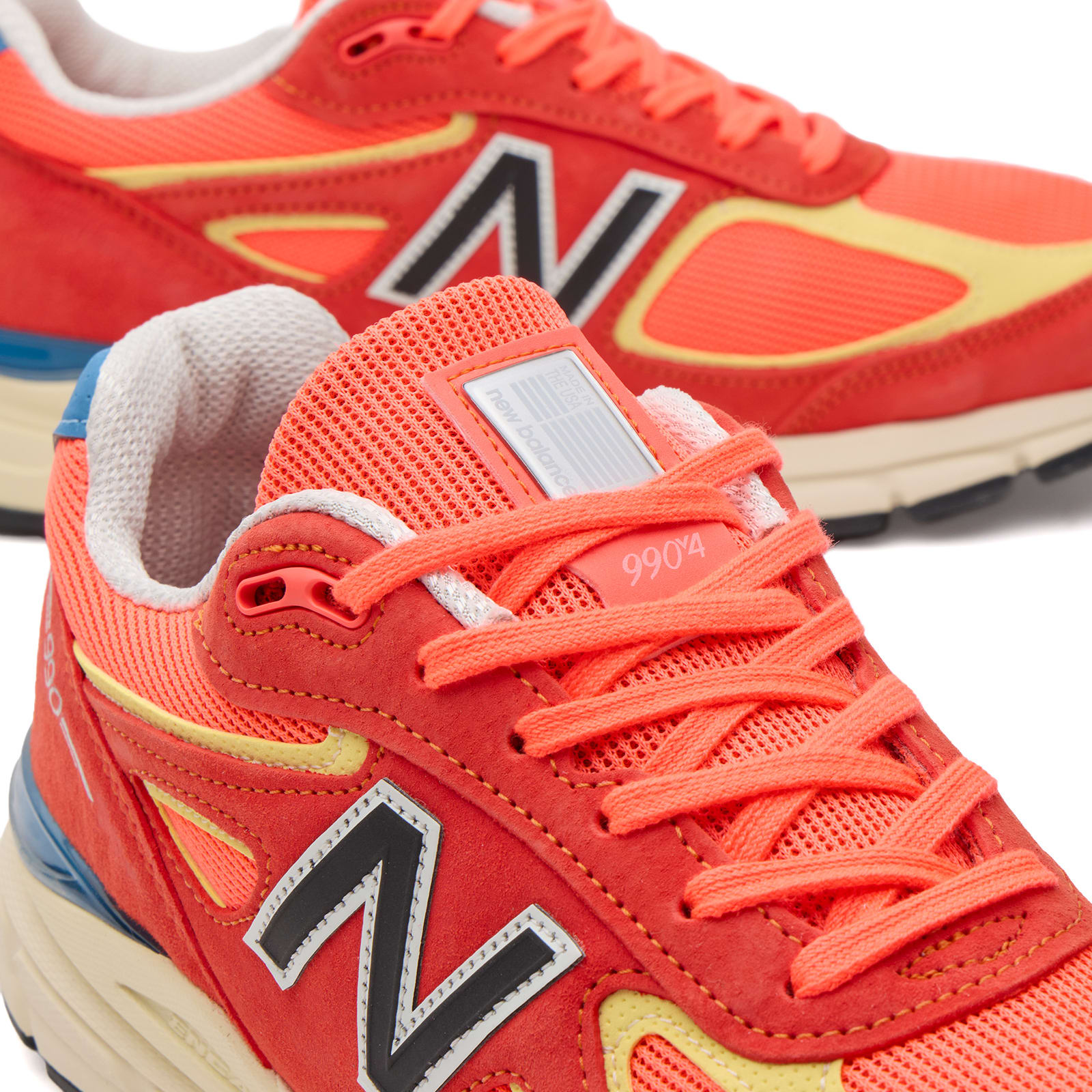 990v4 Sneaker Urgent Red