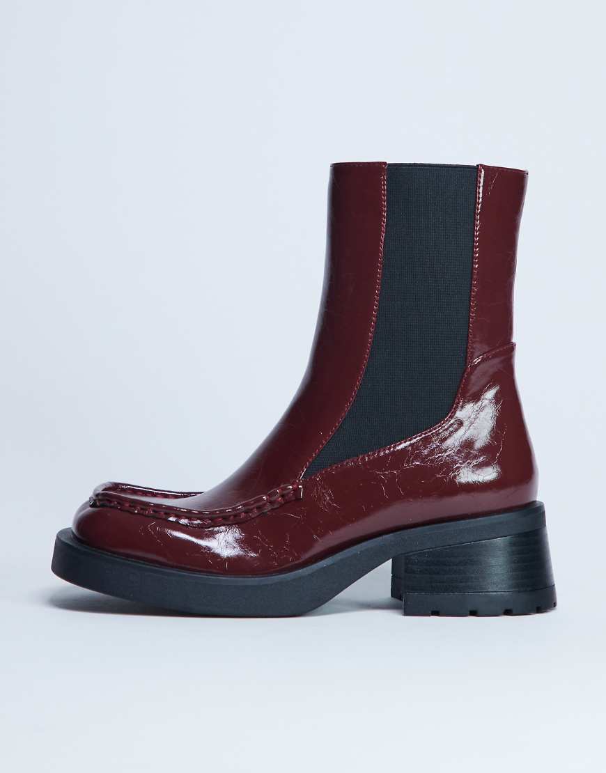 Narla square toe chelsea boot in burgundy-Red