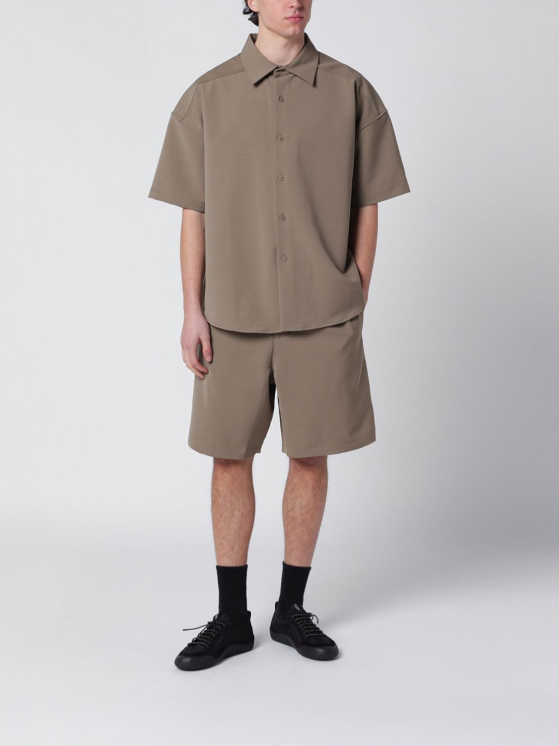Tailored Short Black