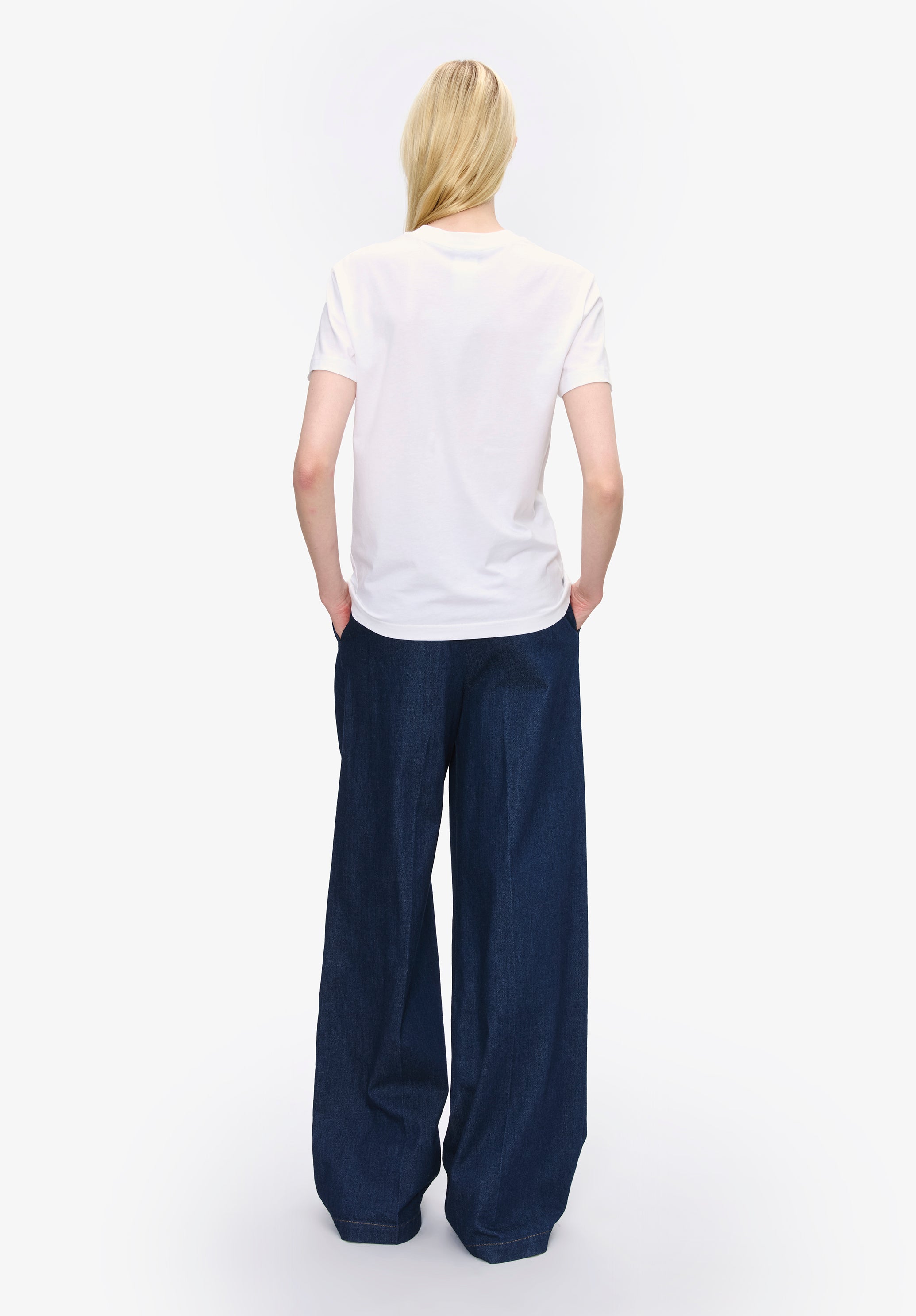 A. P.C. Women's Ginny pants Size: 34 in Dark indigo
