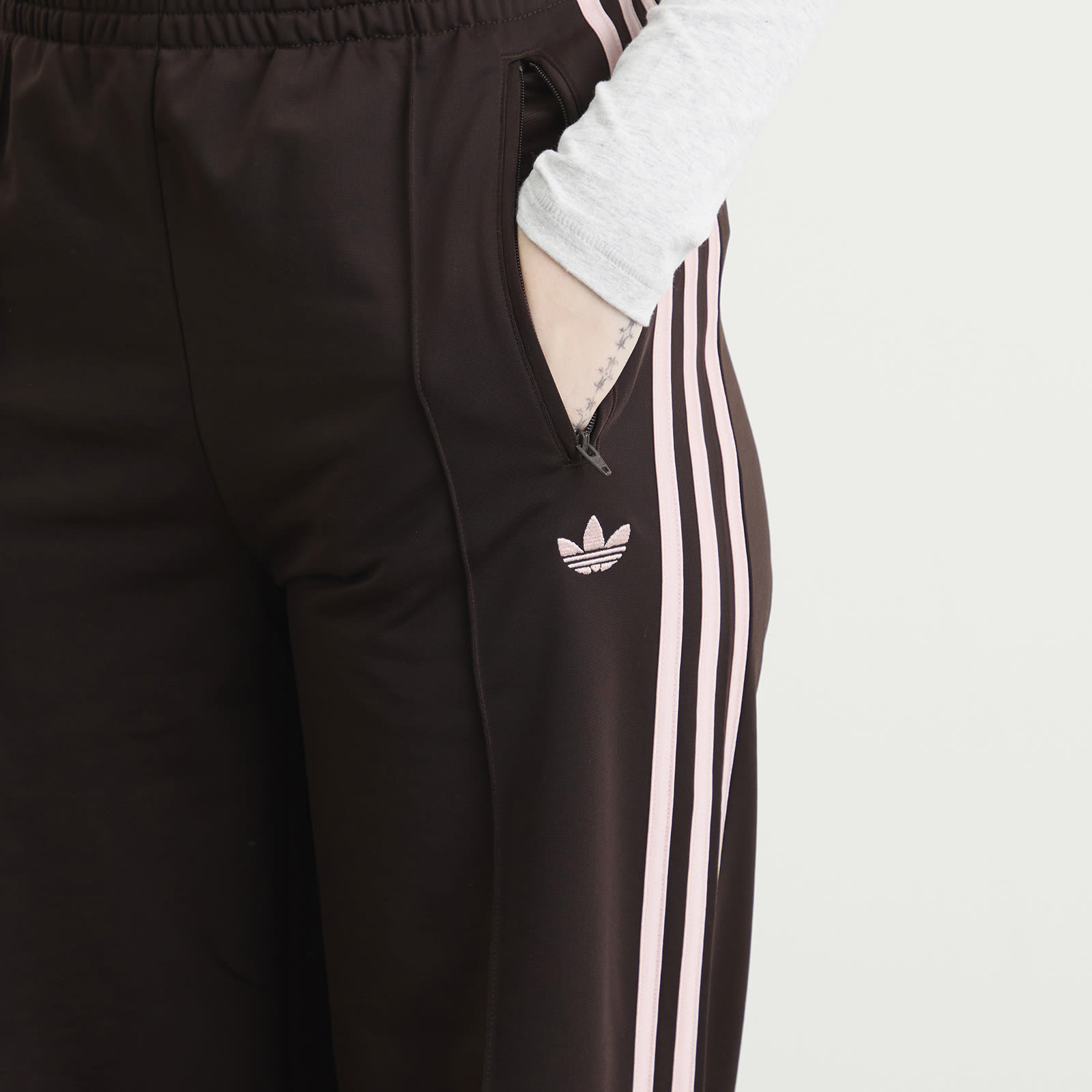 Women's Firebird Loose Trackpants in Aurora Coffee/Sandy Pink