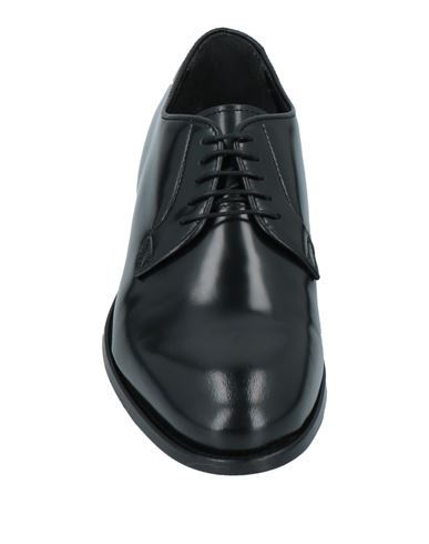 Man Lace