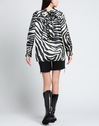 Woman Top Black