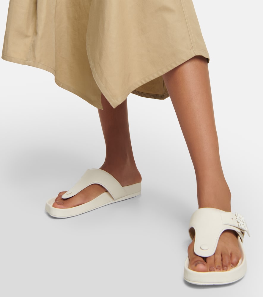 Leather thong sandals