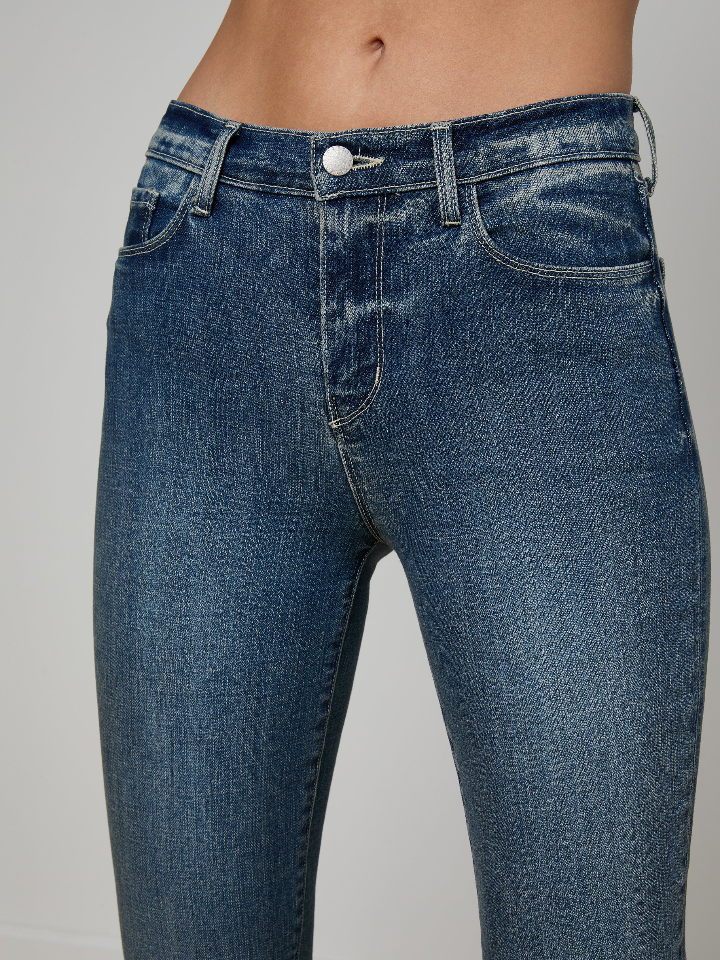 Sada Cropped Slim-Leg Jean In Fair Oak