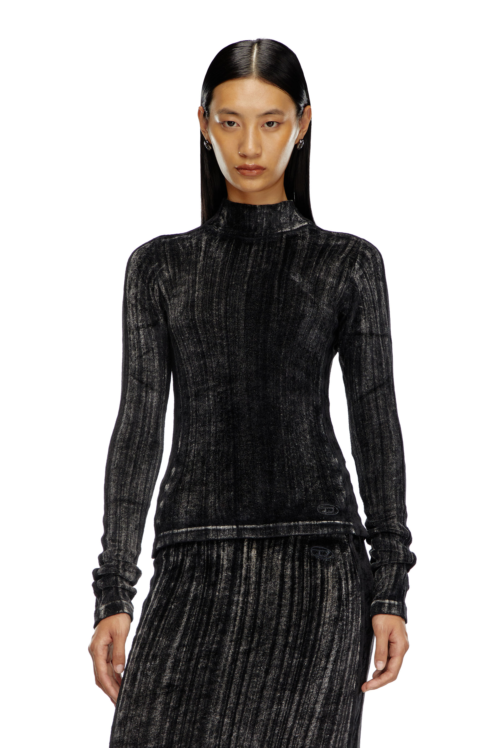 Mock-neck top in treated chenille