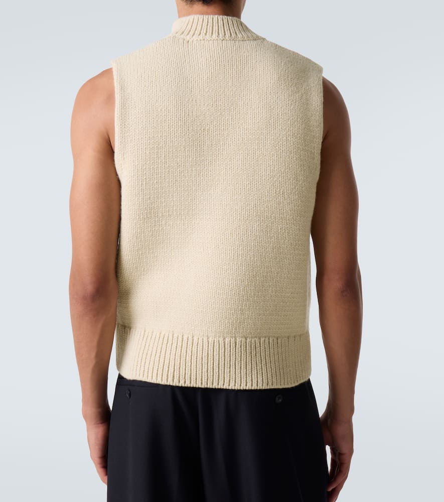 Wool and cashmere sweater vest