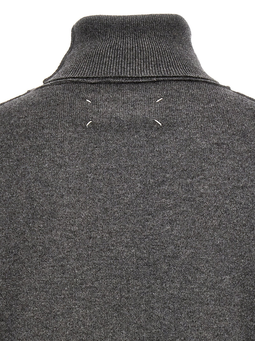 Roll-neck fine-knit jumper