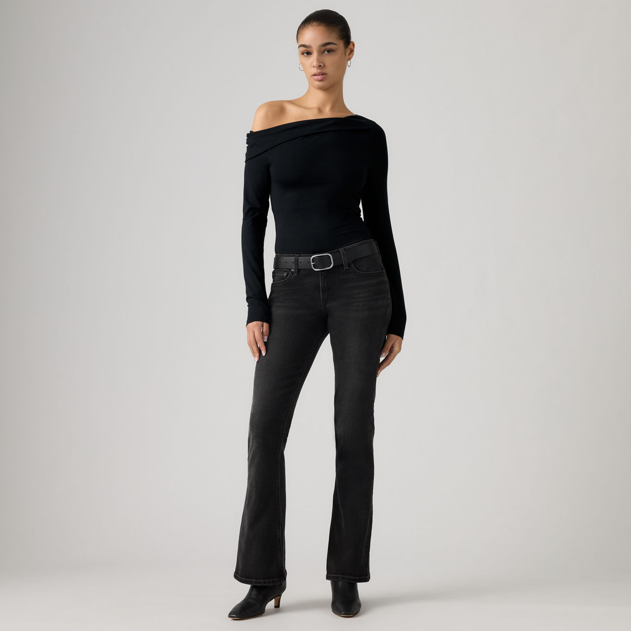 Low Slim Boot Jeans