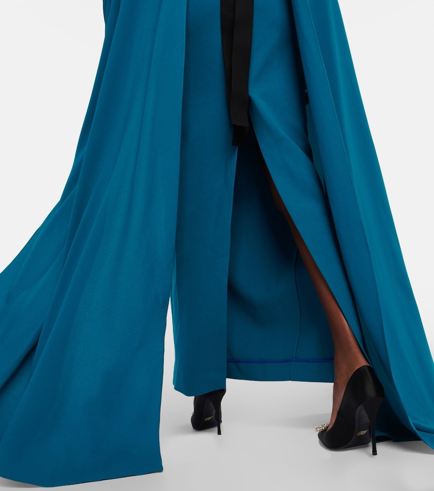 Elinia gown