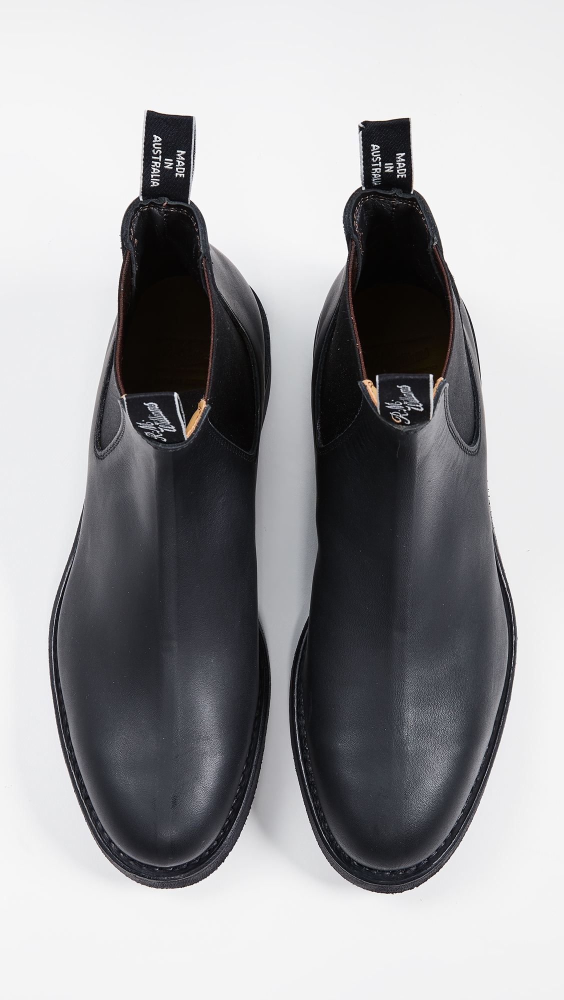 R. M. Williams Gardner Leather Chelsea Boots Black