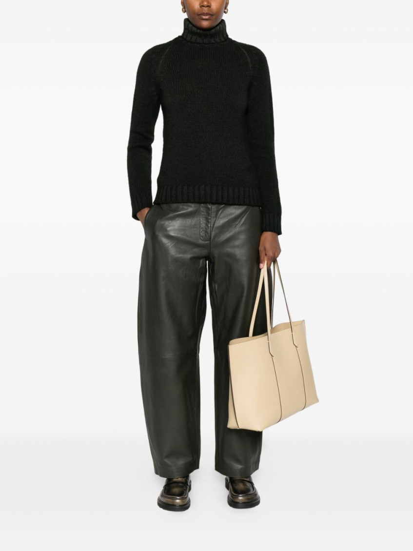 Wool Turtle-Neck Jumper