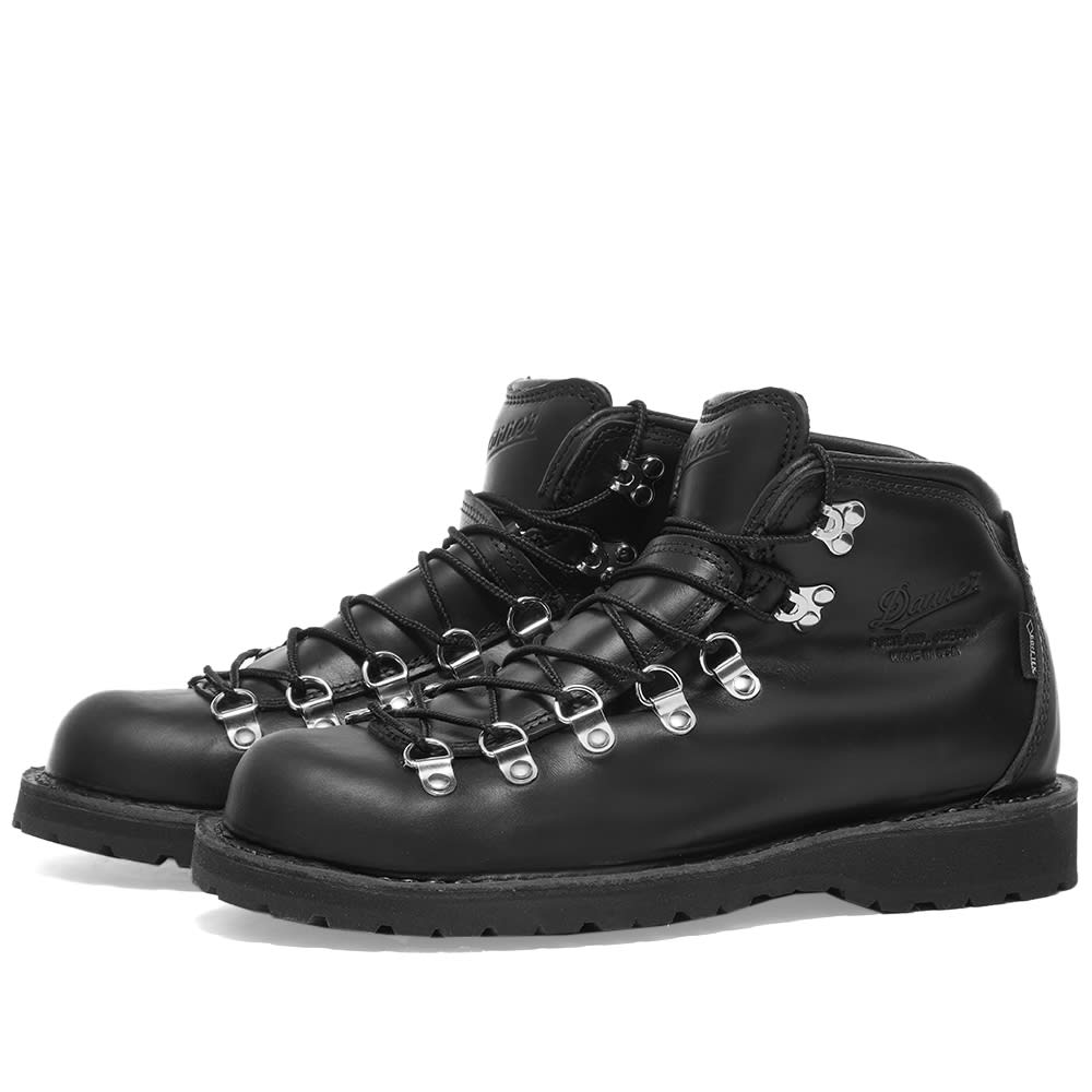 Men's Mountain Pass Boot in Black Glace