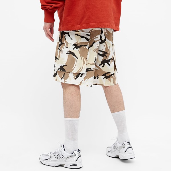 Camouflage cargo Bermuda shorts