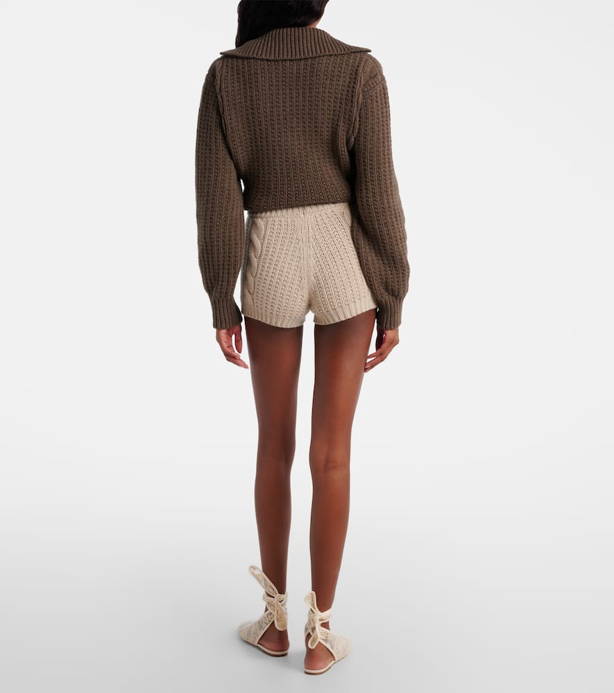 Cable-knit cashmere shorts