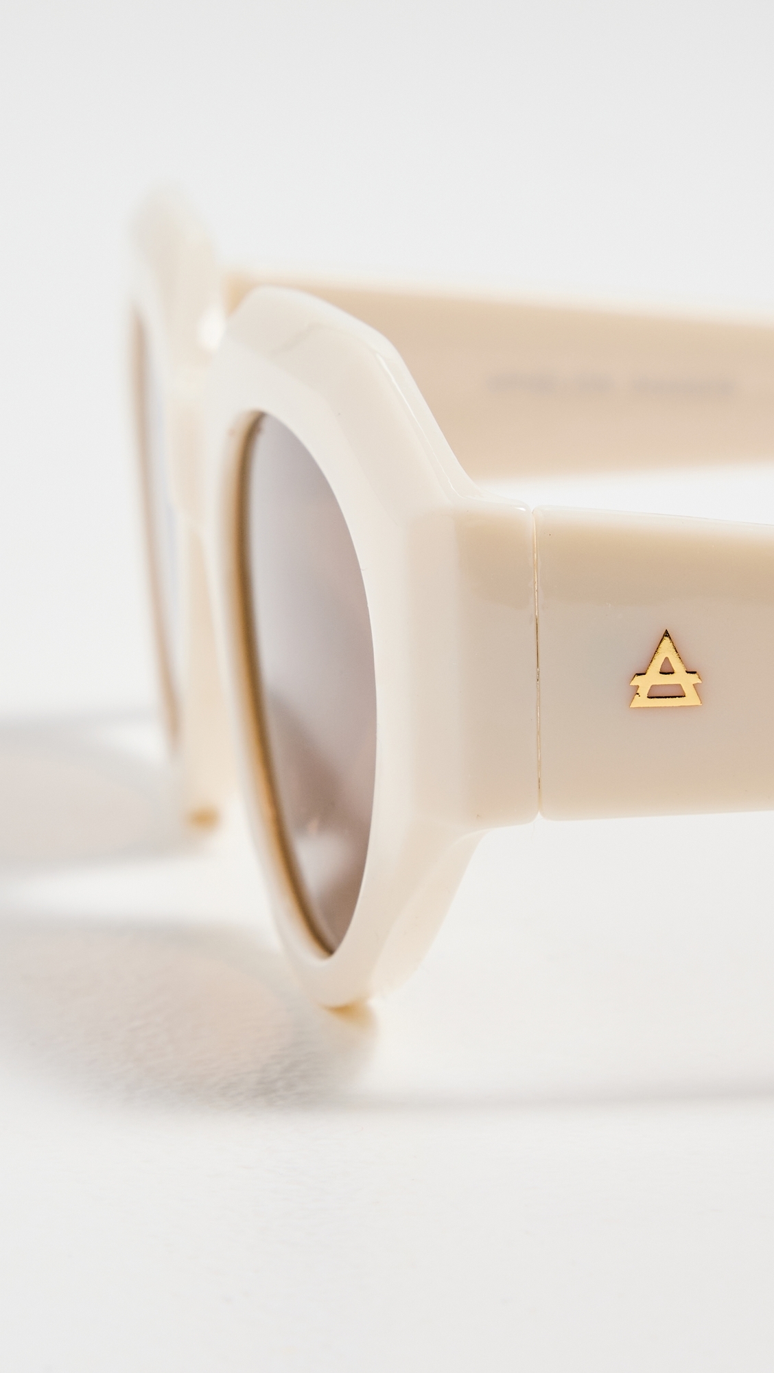 Aphelion Sunglasses Ivory One Size