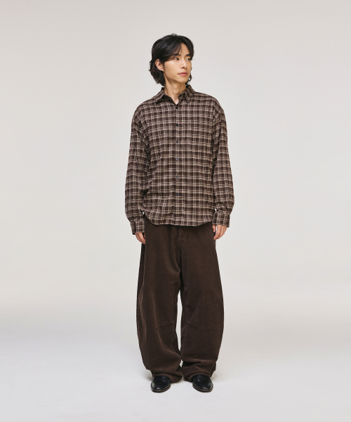 Wide Curved Dart Corduroy Pants