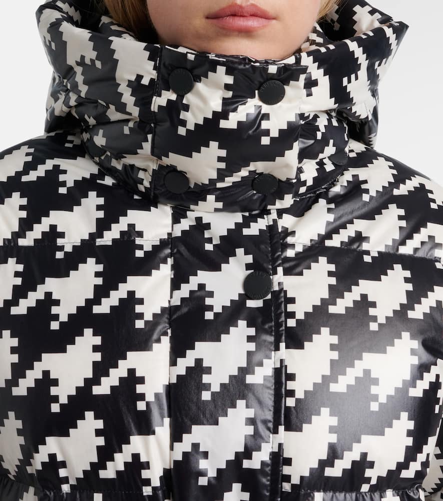 Polar belted ski jacket