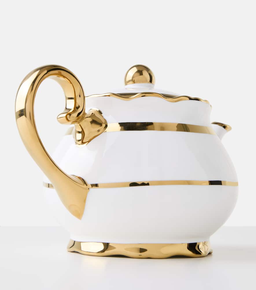 Golden Finds teapot by Jan Wolleswinkel