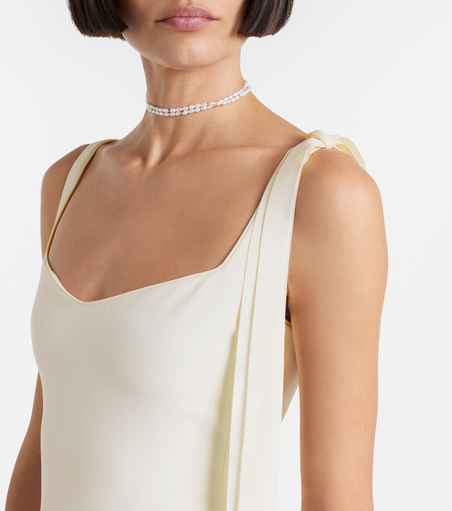 Crêpe gown