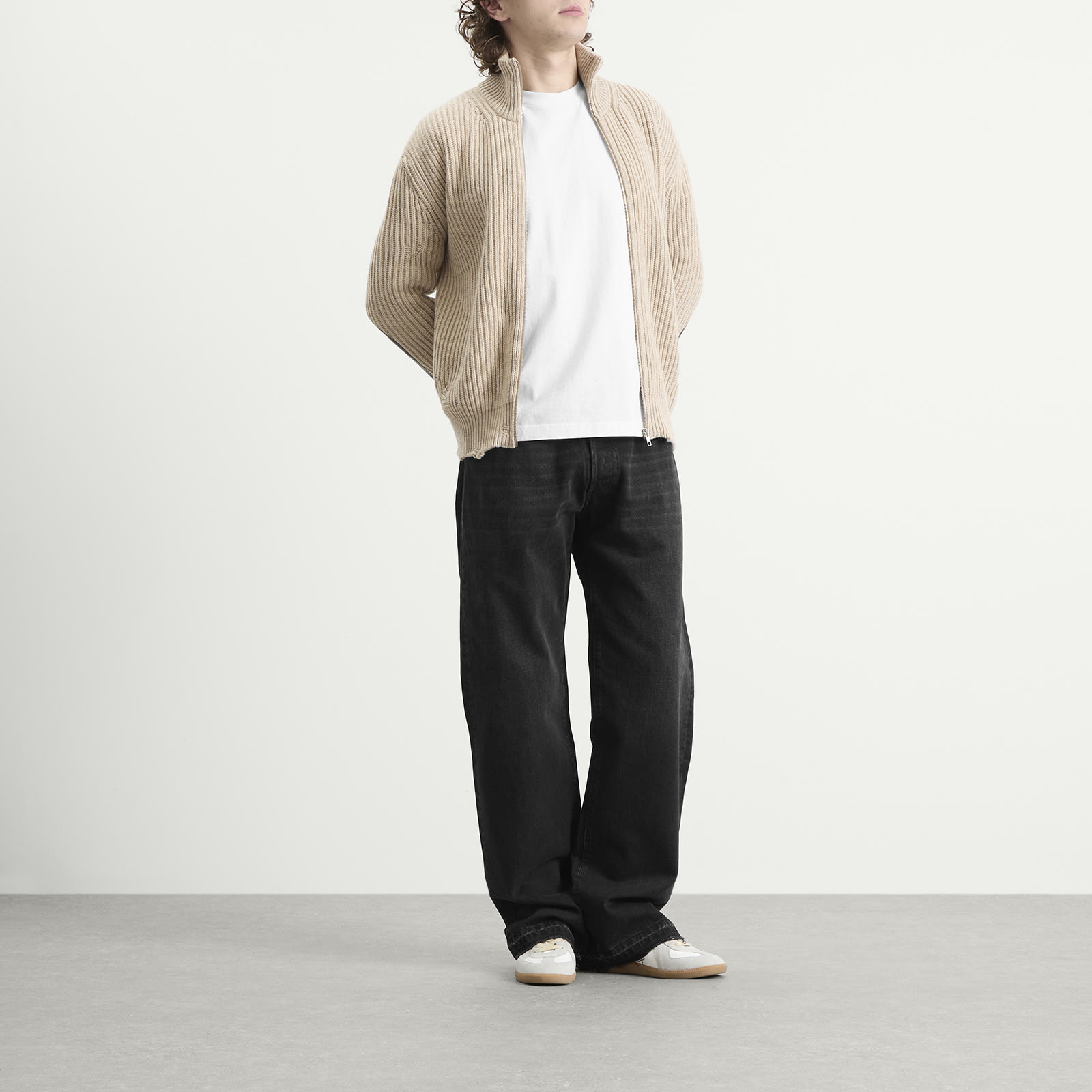 Men's Jeans in Washed Black