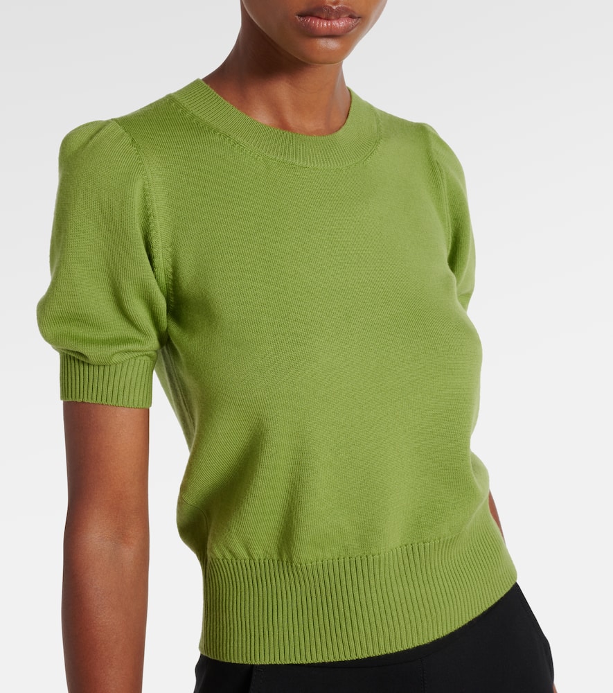 Virgin wool sweater