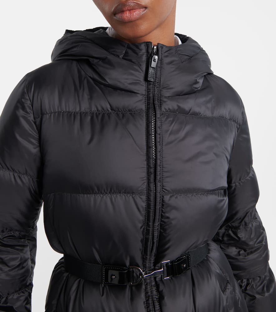 Belted quilted down coat