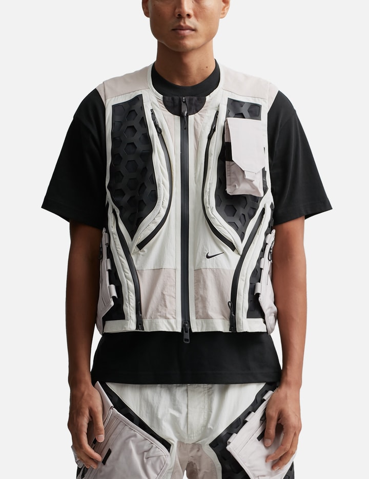 Ispa Vest