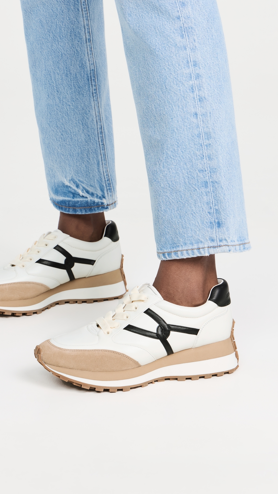Valentina Sneakers Coconut/Black