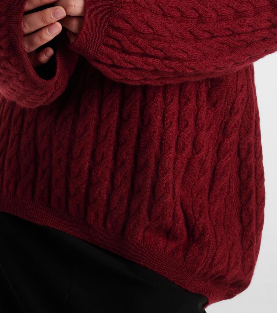 Wool and cashmere sweater