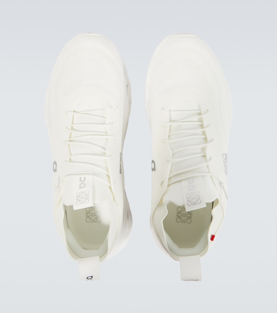 X On Cloudtilt running shoes