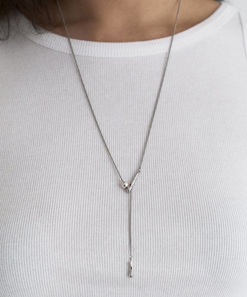 Deep drop necklace silver