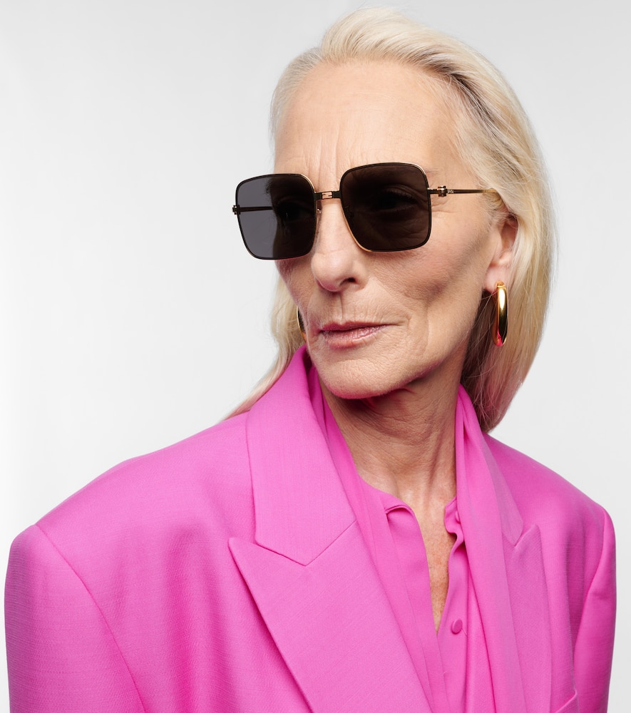Oversized square sunglasses